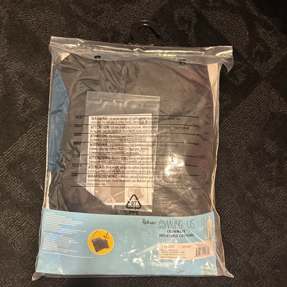 AMONG US - Black Inflatable Costume (one size fits most) Toikido/YuMeToys RARE😎 - Picture 15 of 16